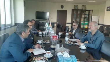 دیدار و گفت‌وگوی رؤسای مرکز تحقیقات و آموزش کشاورزی قم و پارک علم و فناوری با هدف توسعه همکاری‌های فناورانه